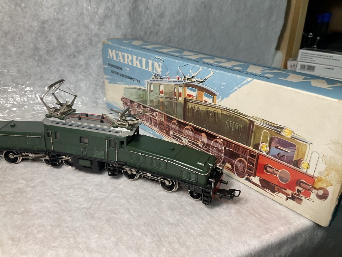 Märklin Modelleisenbahnen: Krokodil – Gebraucht aus Wald ZH von Sbbemilio 7