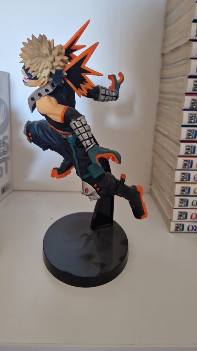 Statuette: Katsuki Bakugo - Figurine – Usato da Palézieux-Village venduto da oce_yc95 1