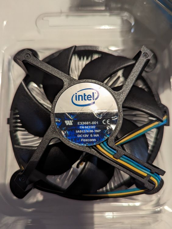 Intel E33681-001 Prozessor-Kühler CPU-Cooler (Gebraucht) in Reinach AG
