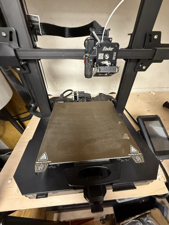 Creality Imprimante 3D: Ender 3 S1 Pro guter Zustand – D'occasion à Studen BE par Timfrey2000 1