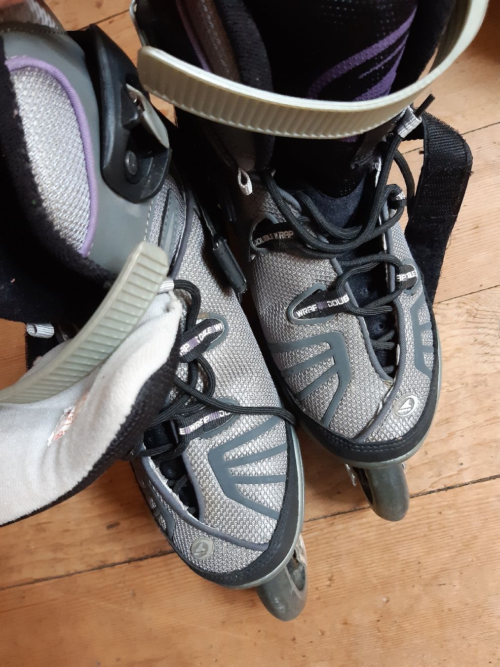 Patins à roul. & inline: Rollerblades/ Inline Skates Gr. 38 – D'occasion à Biel/Bienne par lalilullu 4