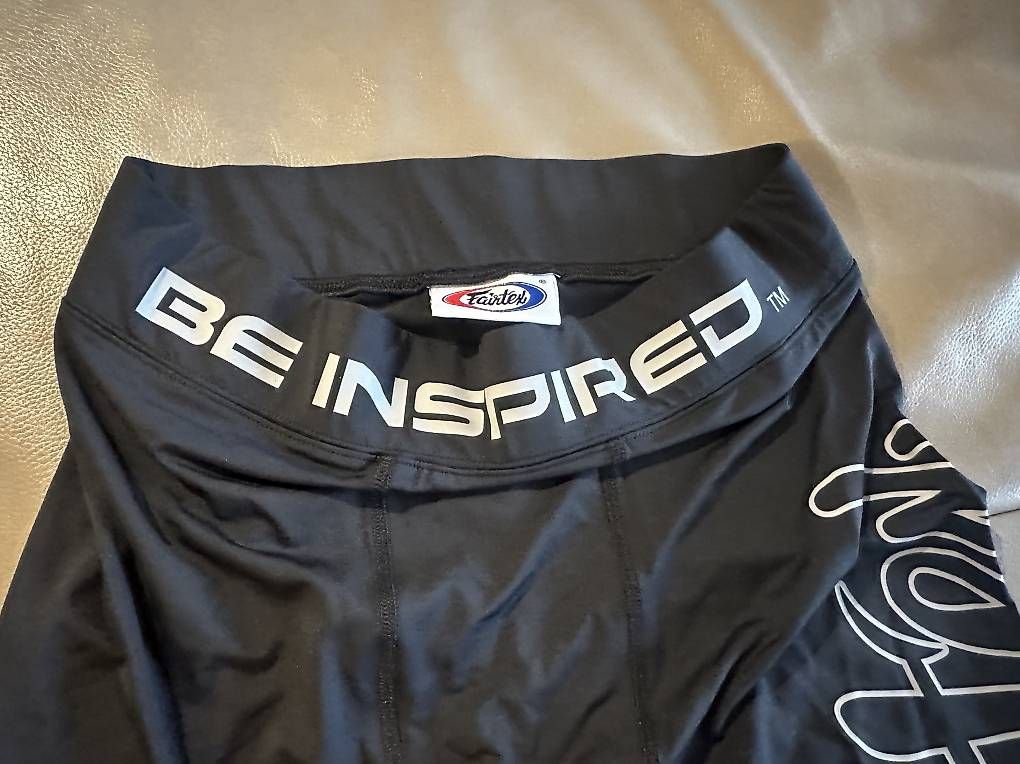 Leggings: Fairtex Leggings unisex – Usato da Zürich venduto da Duki88 3