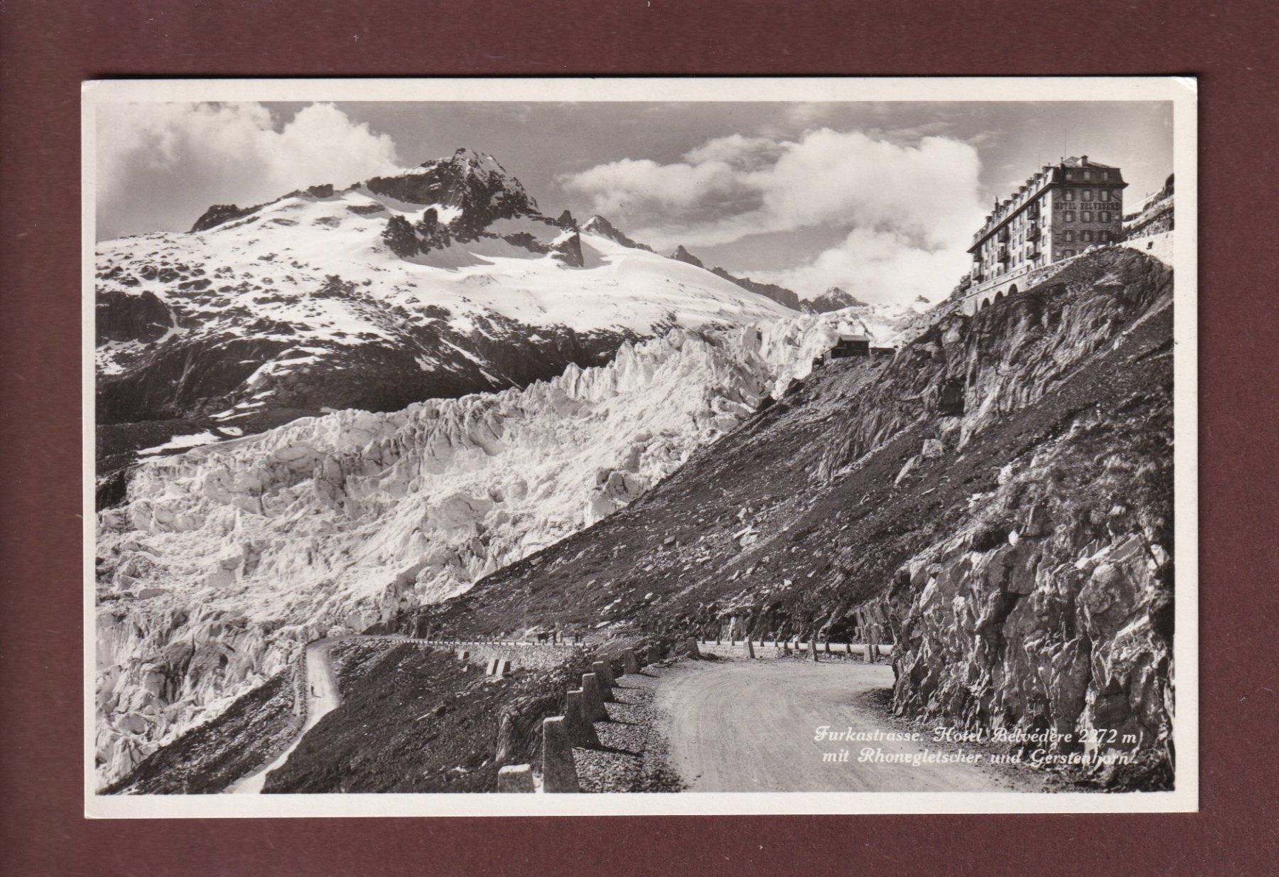 Cartoline postali: RHONEGLETSCHER - Hotel Belvédère – Usato da Pully venduto da nicecards
