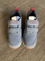 Neue Sneakers Gr. 35
