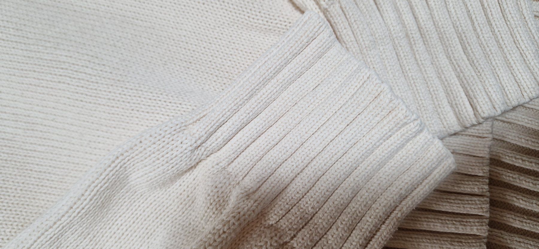 Adidas Pullover & Sweatshirts: Adidas Strickpullover weiss Grösse M – Gebraucht aus Boniswil von Cfischer0 3