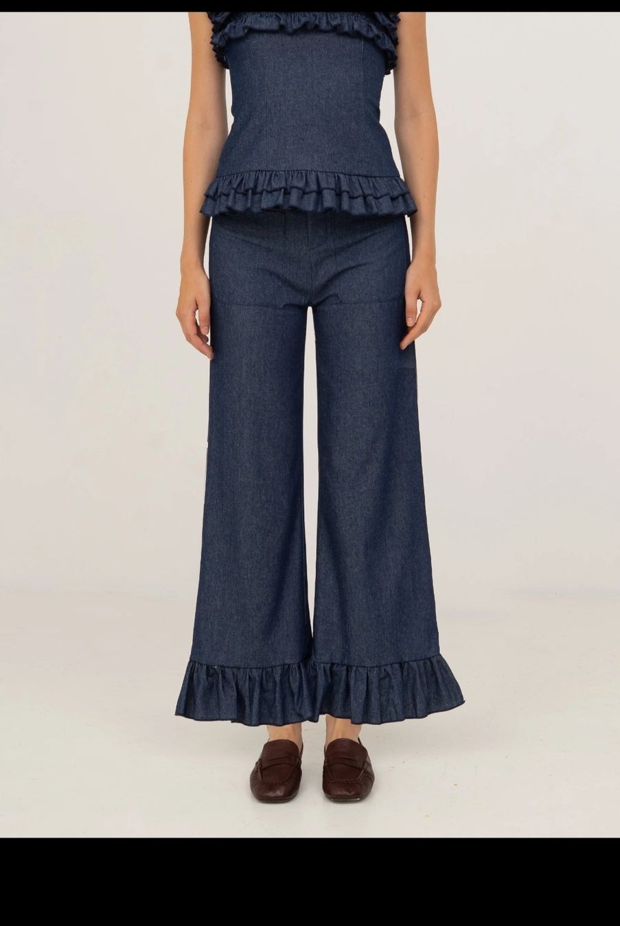 Jeans: carmensays noctis jeans – Nuovo e nell'imballaggio originale da Neuchâtel venduto da plazzzzma