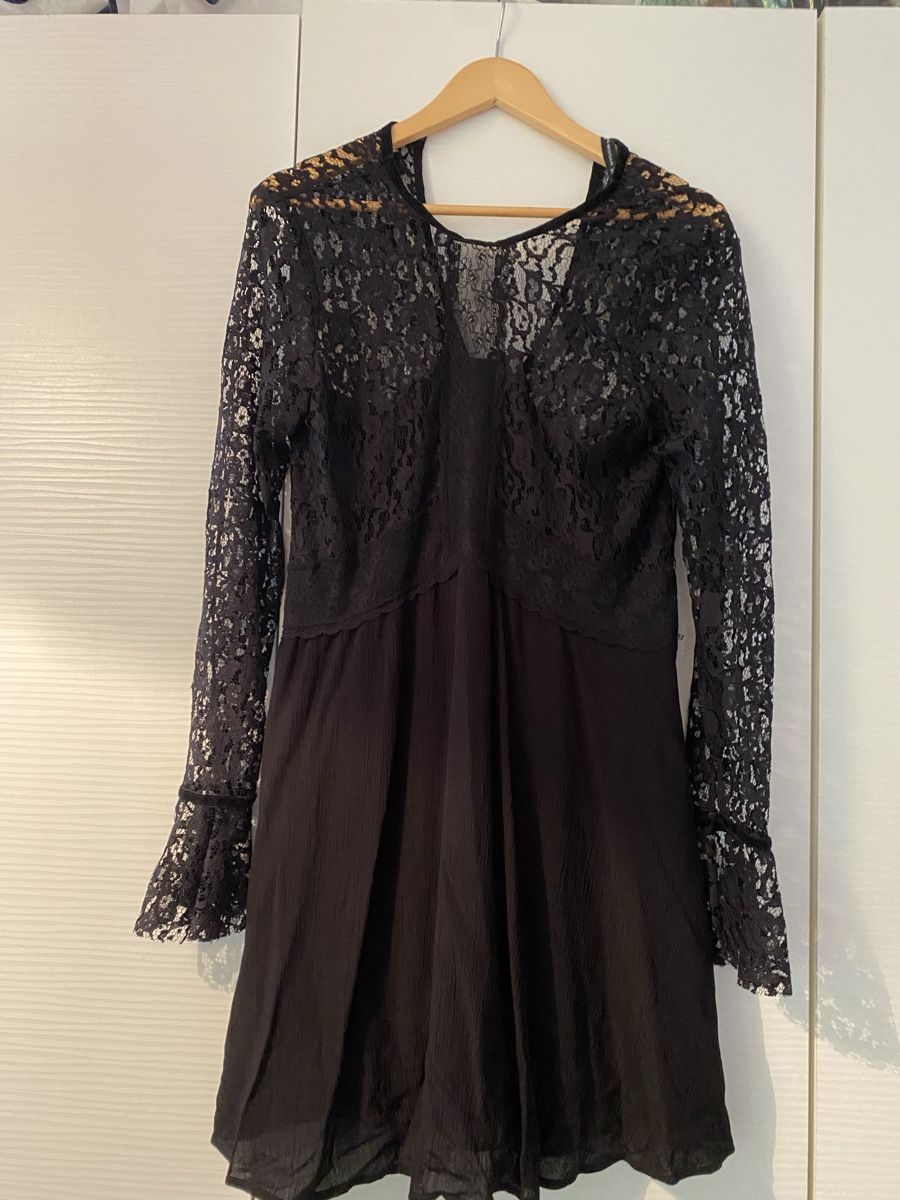 Zara Kleider: Schwarzes Spitzenkleid, Grösse M, elegant & festlich – Gebraucht aus Zürich von Nutla