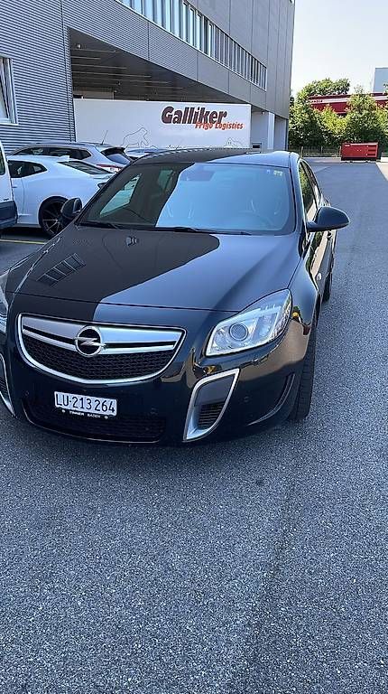Automobili: Opel Insignia 2.8 V6 T 4x4 OPC – Usato da Langenthal venduto da Goergens10