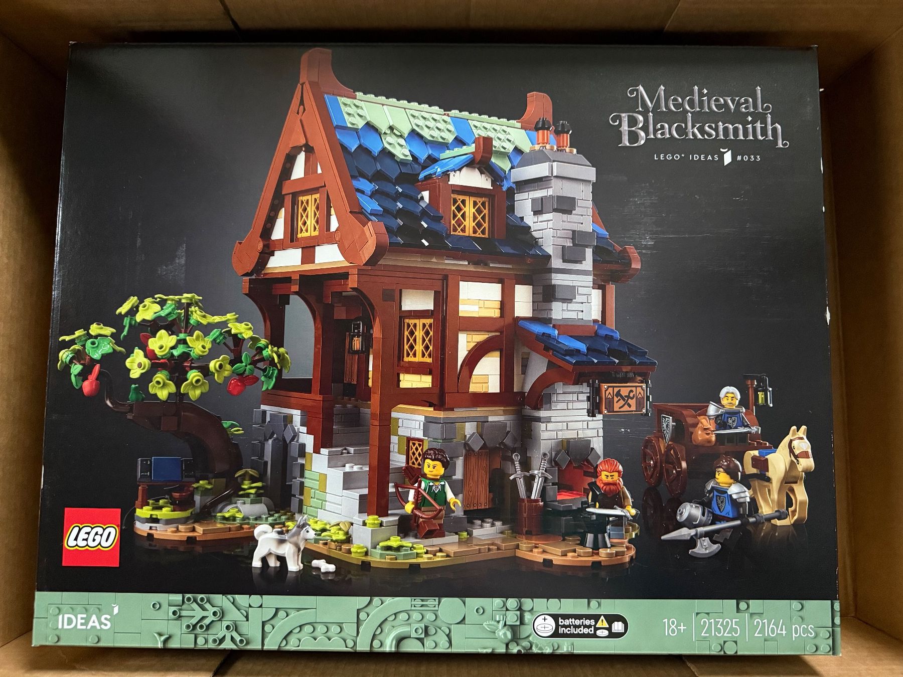 Lego Kit di costruzioni: LEGO Ideas - Mittelalter Schmiede 21325 – Nuovo e nell'imballaggio originale da Basel venduto da zekzek