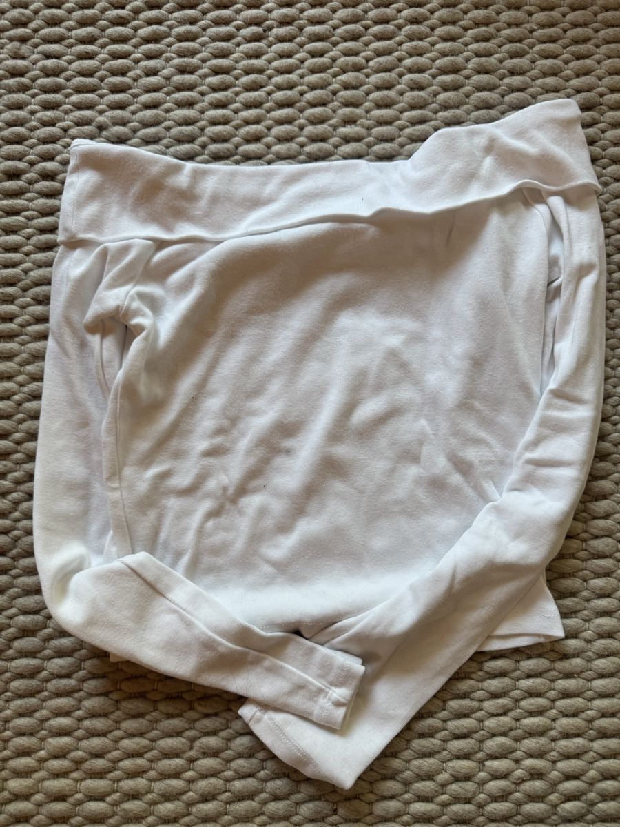 Bershka T-shirt: Weisses Shirt – Usato da Ebmatingen venduto da F.Bullet