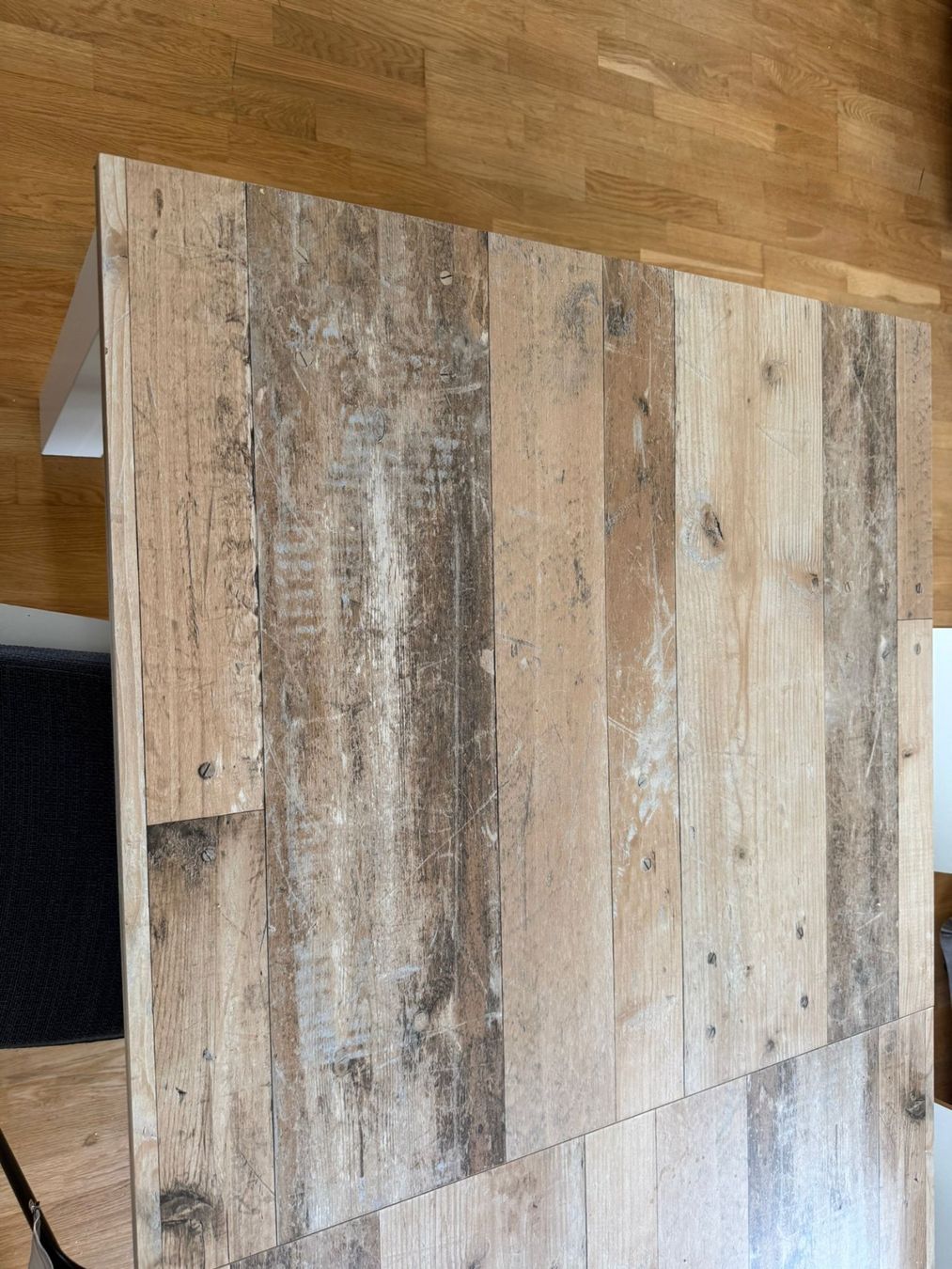 Set di tavolo e panche: [URGENT] Dining table including 4 chairs – Usato da Zürich venduto da ayo_k5w8 1