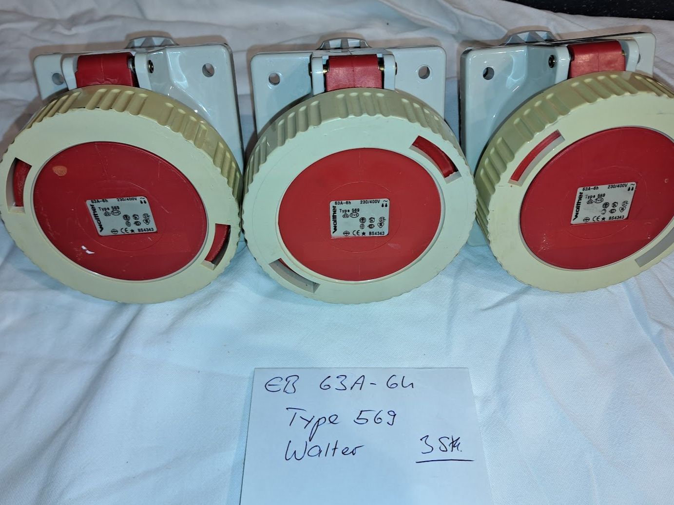 Walther Spine: Walter Einbausteckdose CEE63 Typ 569 schräg – Usato da Sargans venduto da Bomp