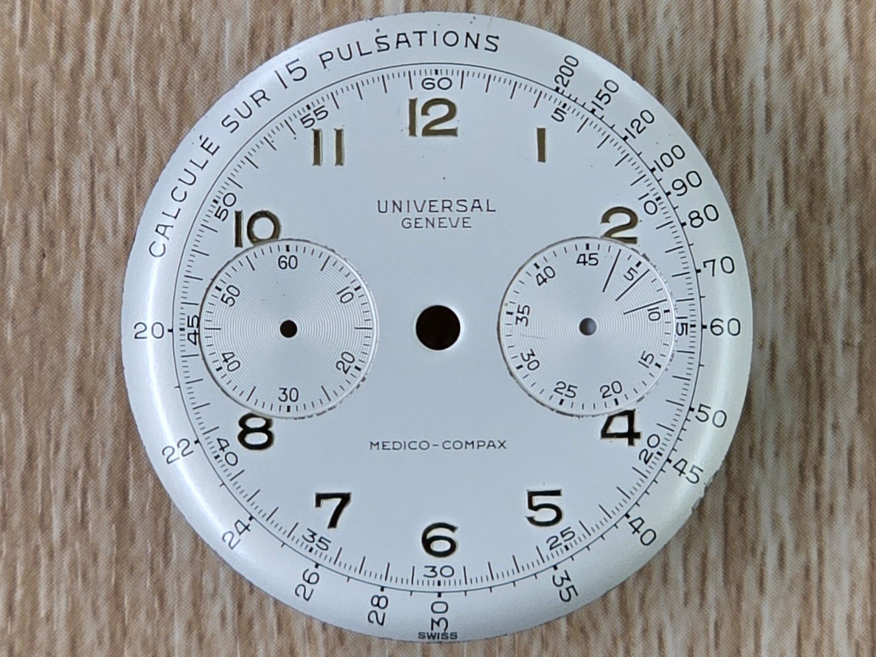 Universal Genève Orologi: Universal Medico-Compax Zifferblatt, NOS – Nuovo (secondo la descrizione) da Glarus venduto da Seimen69