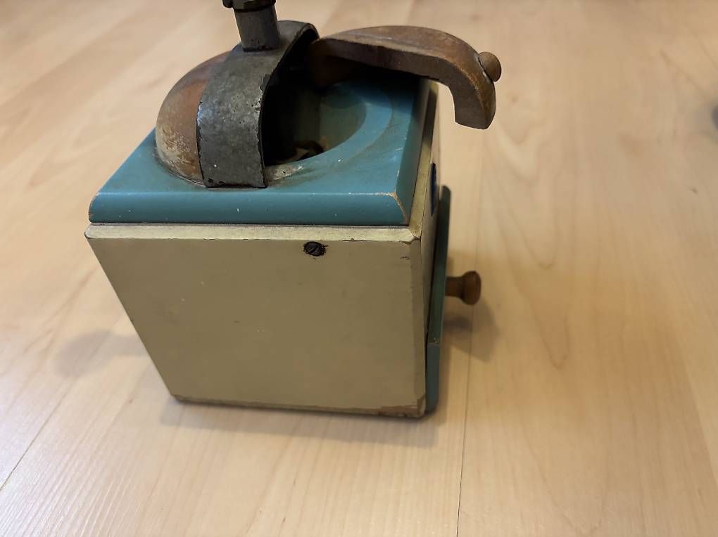 Elettrodomestici da cucina: Alte Kaffeemühle Wsm Klingenthal – Usato da Winterthur venduto da bungy192 3