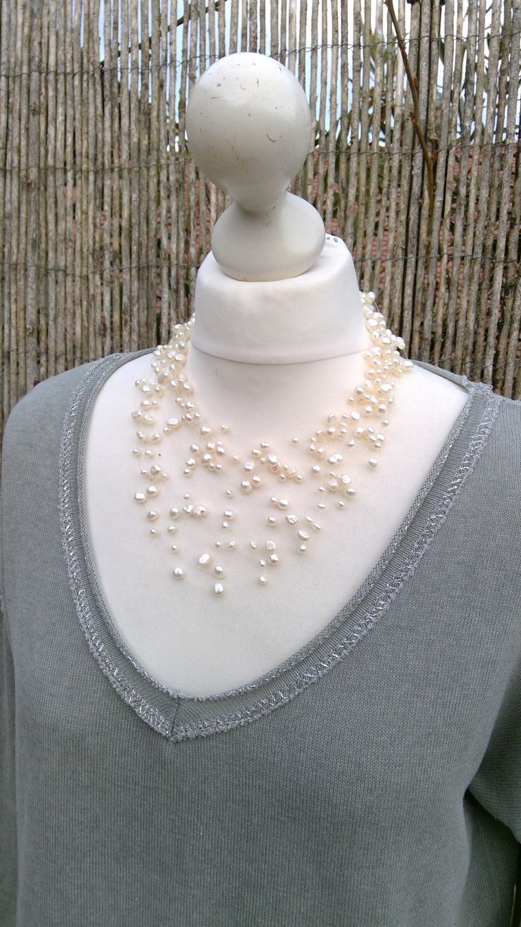 Maglioni & Felpe: Pullover kaki étoile dos en sequins, taille 2/M – Usato da Agiez venduto da chouchanelle 2