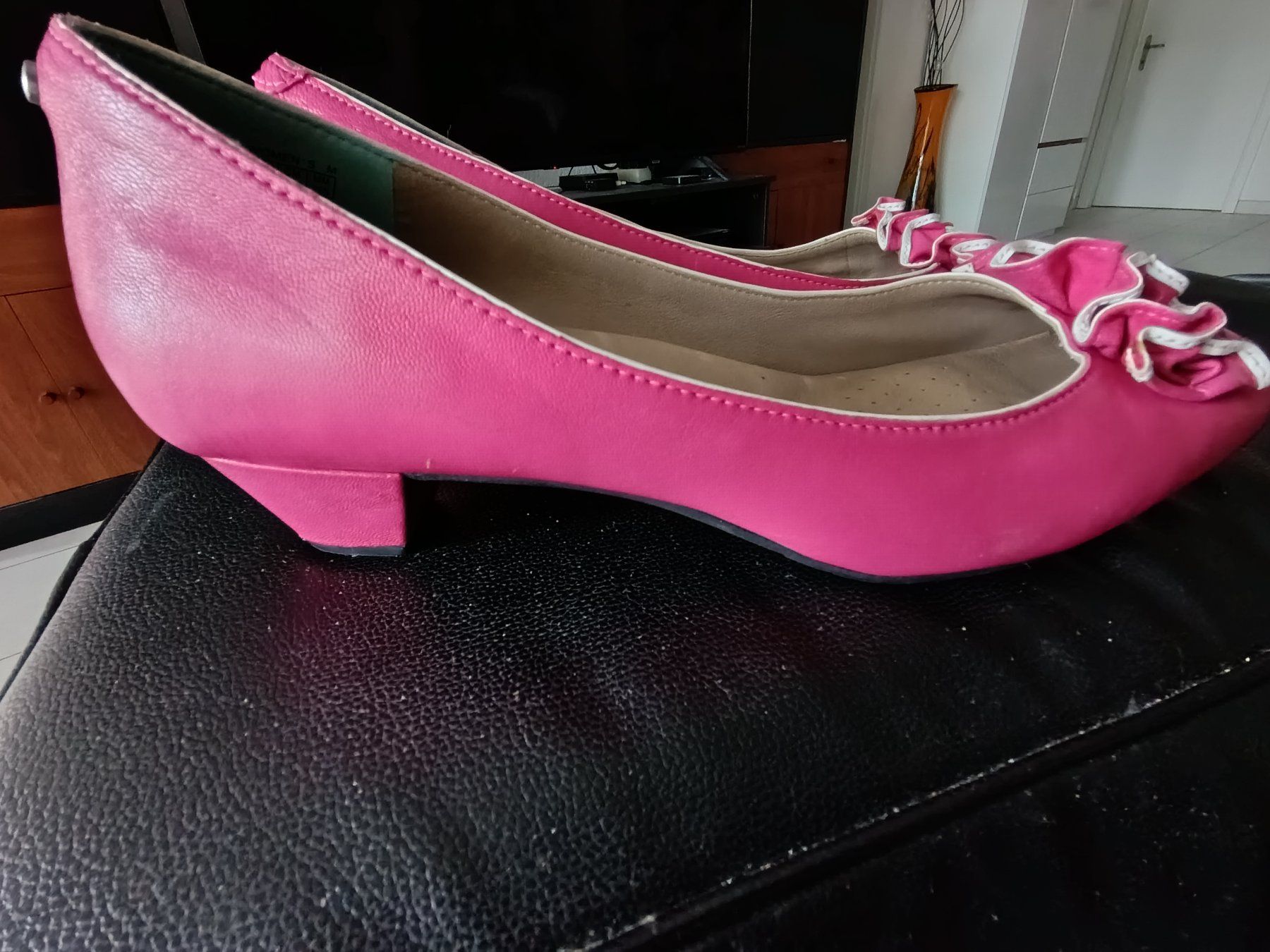 Scarpe da donna: Chaussures fushia – Nuovo e nell'imballaggio originale da St-Cergue venduto da Neviana 1