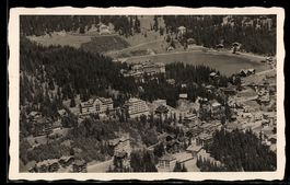 AK Arosa, Ort und See mit Hotels
