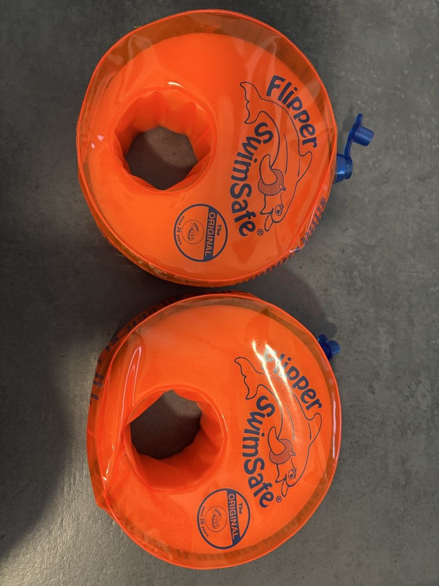 Giubbotti di salvataggio: Schwimmflügel Flipper Swimsafe – Usato da Leuzigen venduto da Infrared