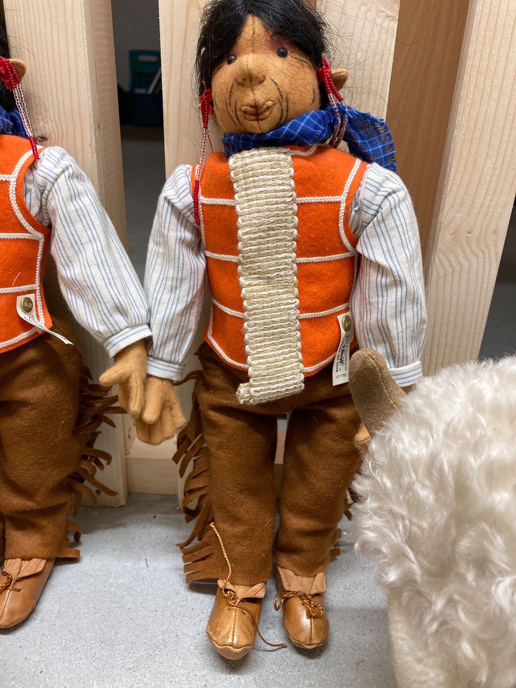 Steiff Puppen: STEIFF Filzpuppe INDIANER MIT BÜFFEL – Neu (gemäss Beschreibung) aus Kernenried von larisu 3
