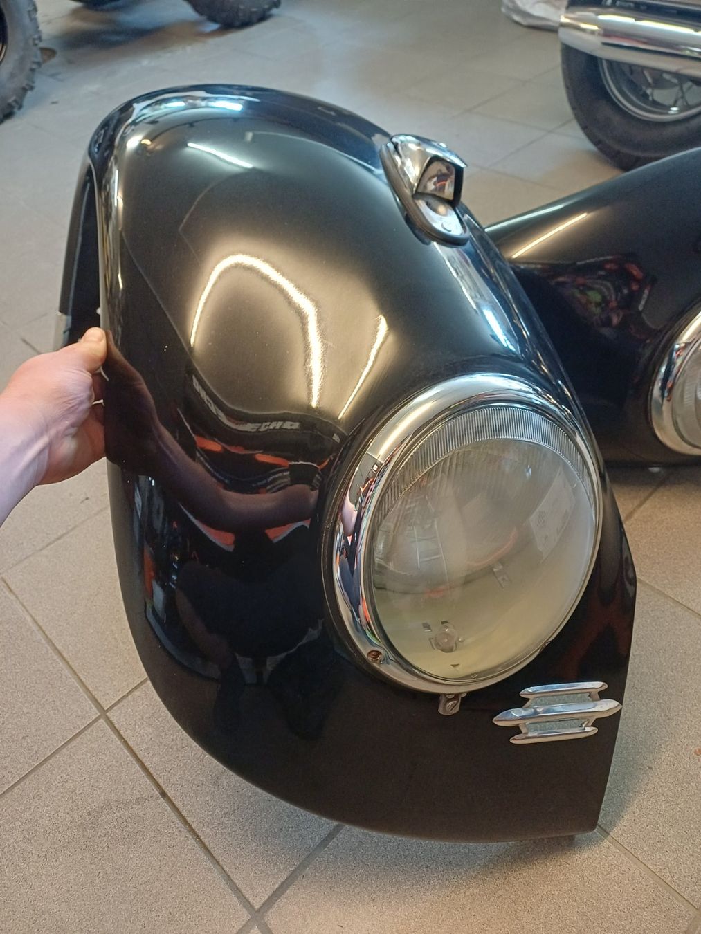 VW Tutti pezzi di ricambio auto: Vw Käfer De Luxe 11 Kotflügelpaar – Difettoso da Sempach Station venduto da Sachs77 4