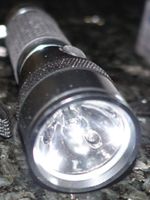 Energizer Alu-Taschenlampe mit Handschlaufe - LED/Halogen
