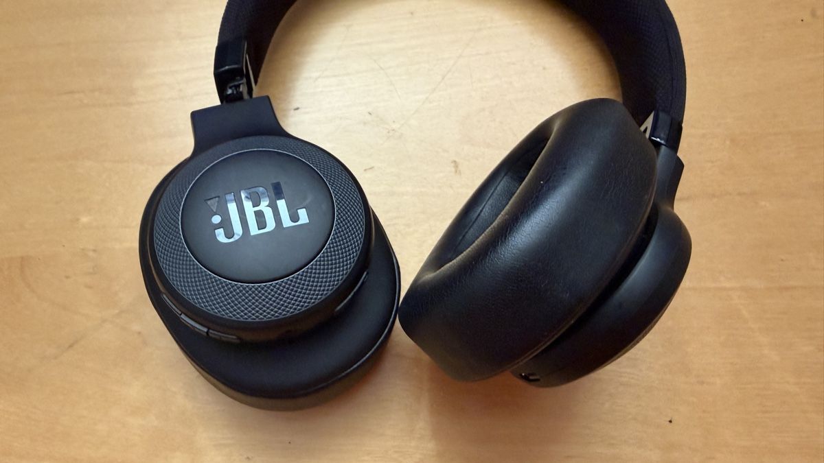 JBL Casques audio: JBL E65BTNC Bluetooth Over-Ear-Kopfhörer – D'occasion à Oftringen par Siblo 1