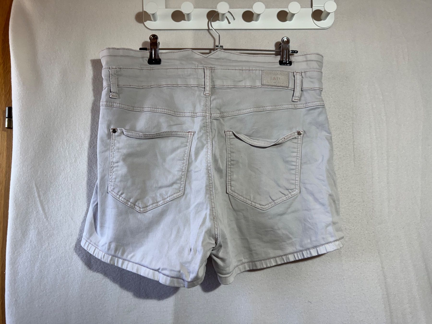 Jeans: Kurze Jeans Hose von Chicoree Gr. 40 – Usato da Grosswangen venduto da SALE_SALE_SALE 5