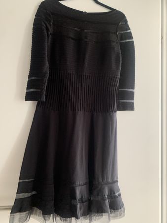 Elegant Black Dress, size M, perfect for fall & winter!