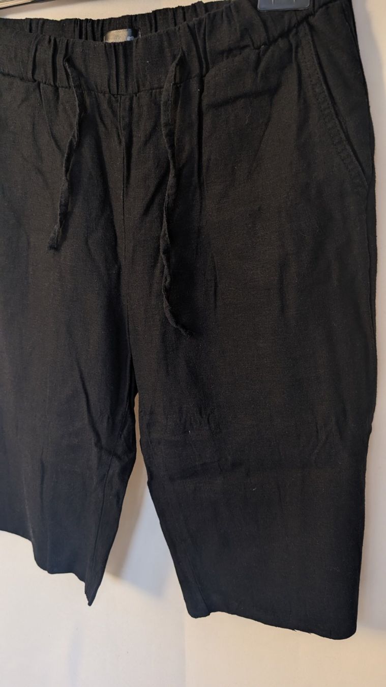 Pantaloni: Leinen Shorts schwarz elastischer Bund Gr. S – Usato da Sarmenstorf venduto da taosun2 1
