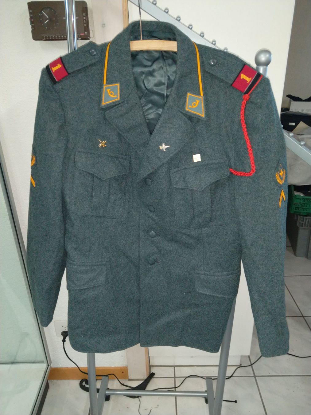 Schweizer Armee Uniformen: Uniformjacken Schweizer Armee – Gebraucht aus Schüpfheim von Mg6170 4