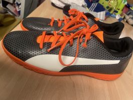 Puma Fussballschuhe Gr. 43 schwarz/orange, guter Zustand
