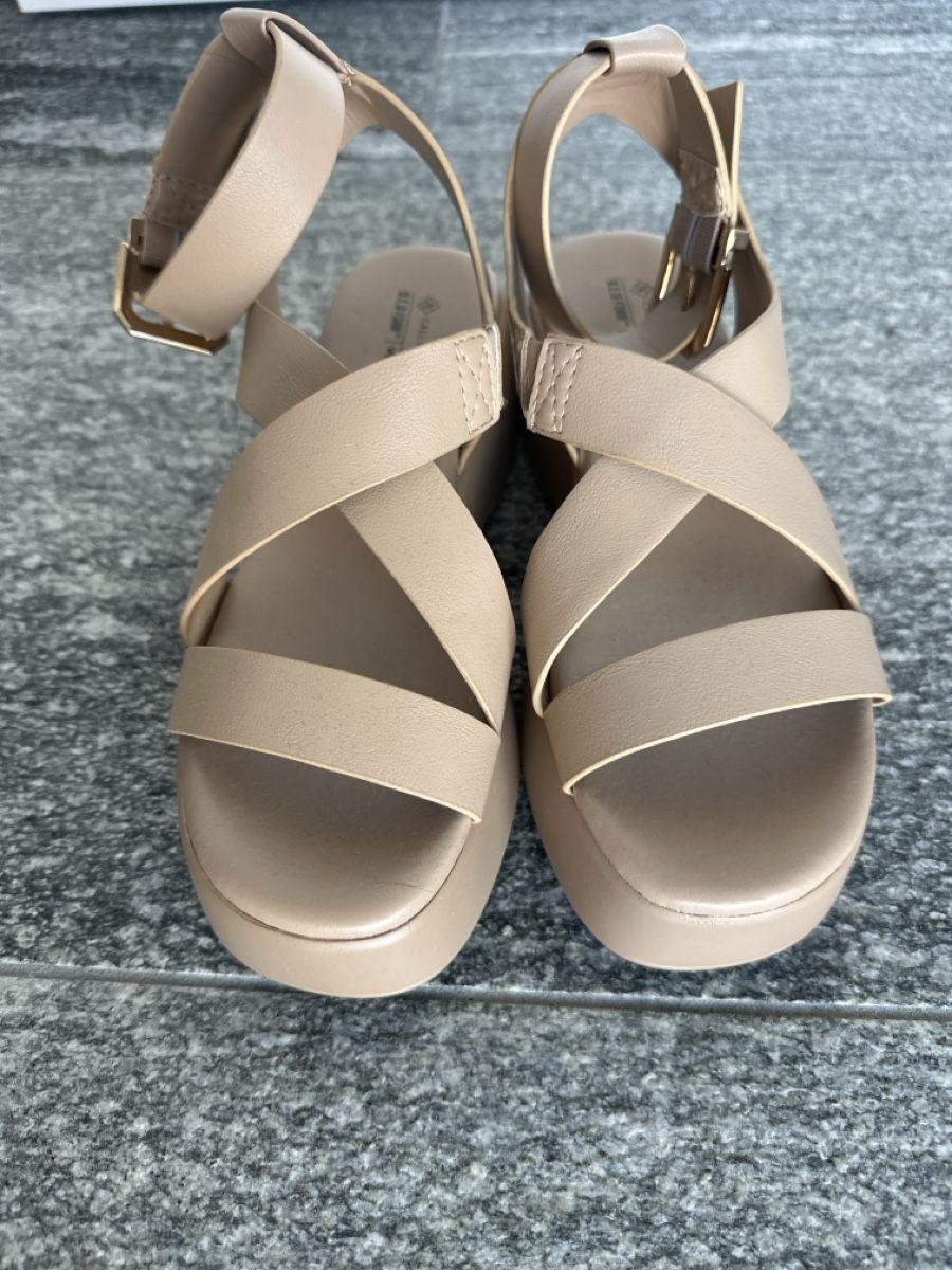 Scarpe da donna: Call It Spring Vegan Sandals - EU 37 – Nuovo (secondo la descrizione) da Sementina venduto da NinaDel 1