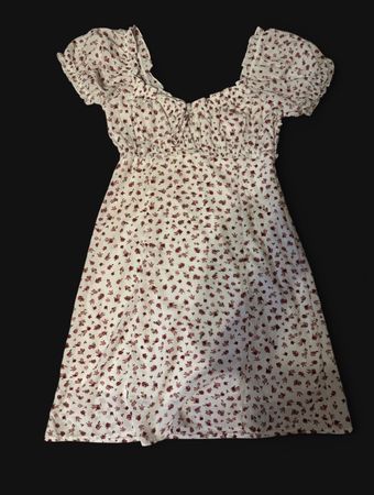 Sommerkleid weiss mit Blumenmuster Kurzarm 