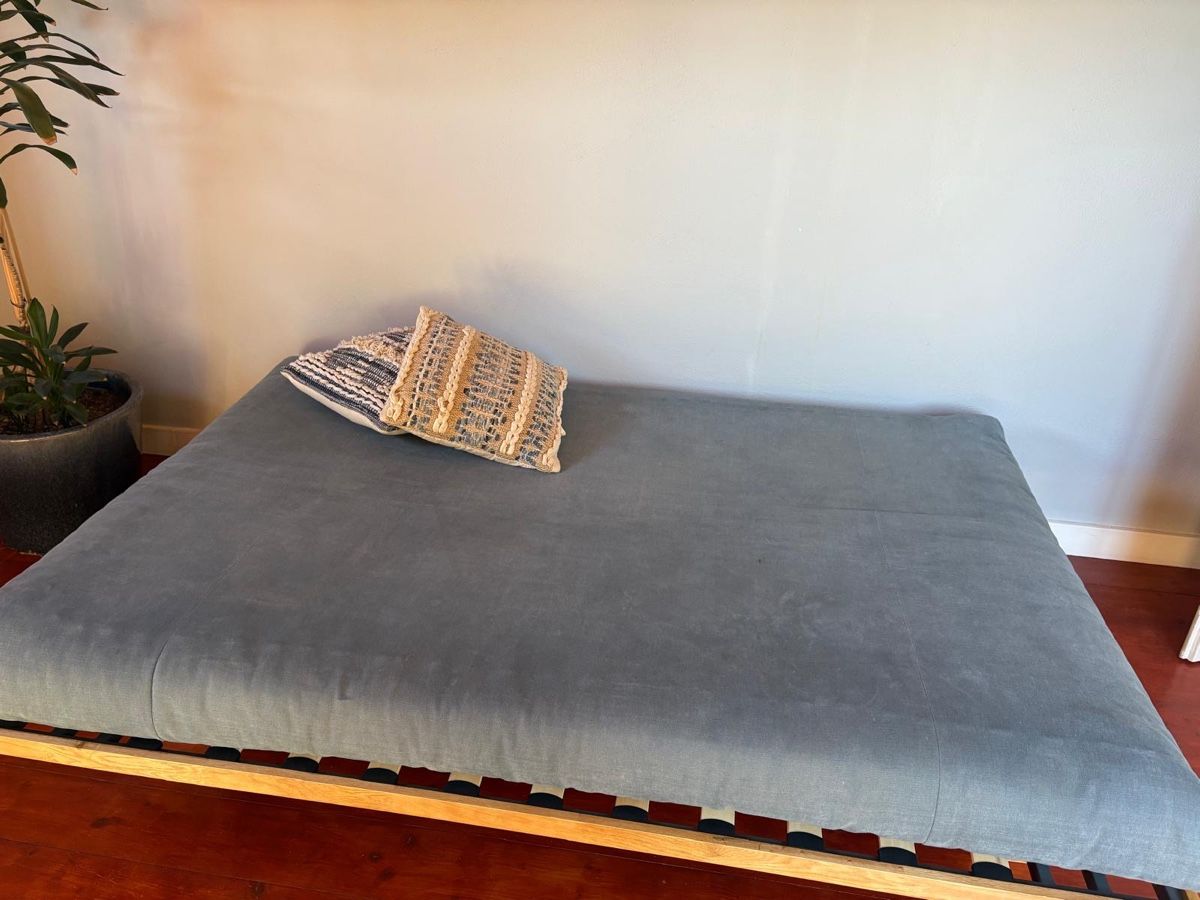Sofas: Artisanal Sofa bed – D'occasion à Founex par srr_zrt2
