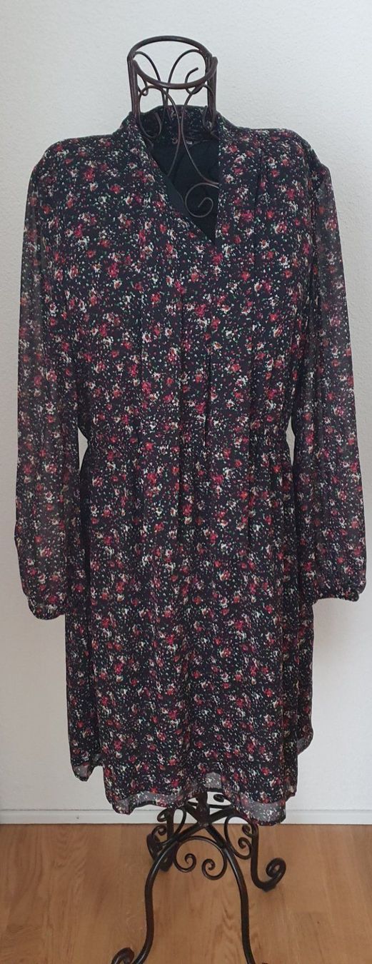 Vestiti: Damen Kleid Gemustert,Gr.XL – Usato da Frauenfeld venduto da Bleeddragon