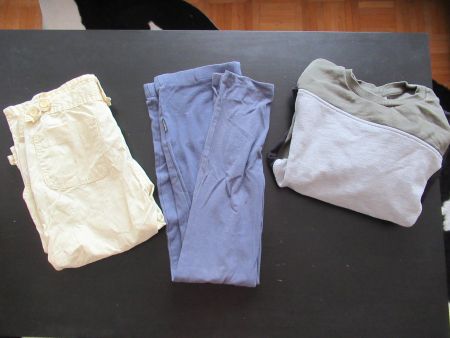 Kleiderpaket 3 Teile (Hose, Pulli, Pijama-Hose), Grösse 134+