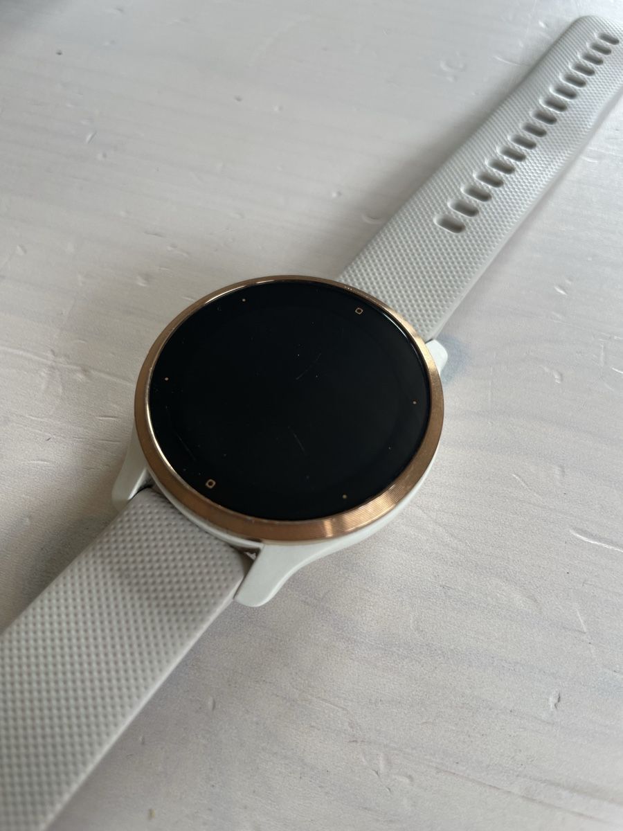 Garmin Smartwatch: Garmin Venu 2S GPS Smartwatch – Usato da Weinfelden venduto da Maurii15 1