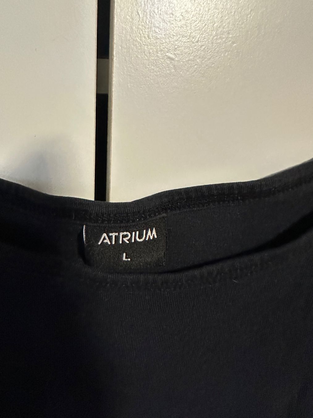 Tops: Damen Top schwarz Grösse L – D'occasion à Schaan par Hermine2018 1
