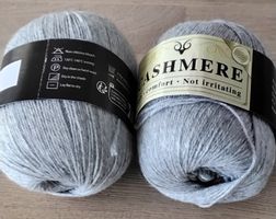 2× 50g Kaschmir Wolle hellgrau NEU