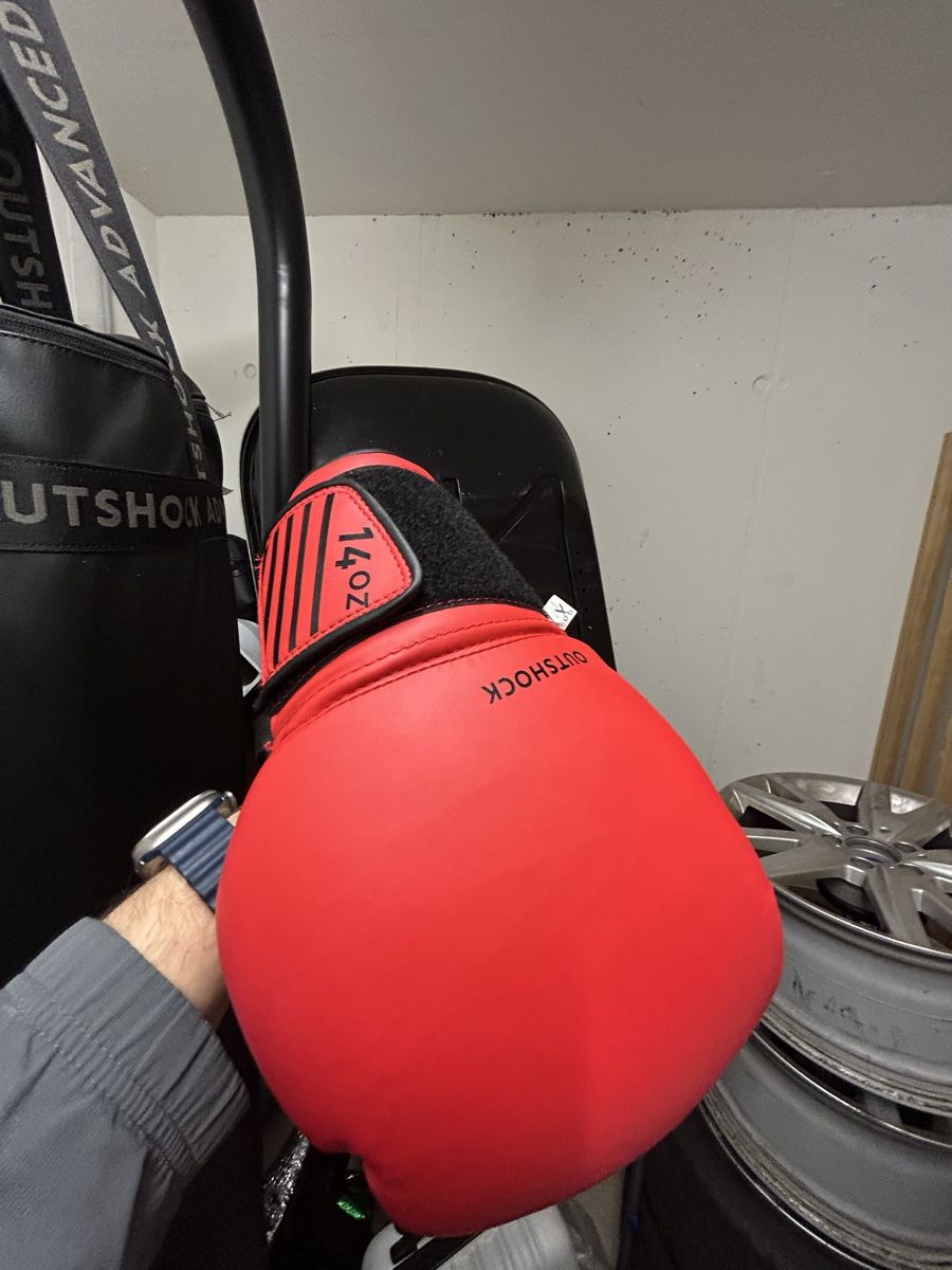 Decathlon Sacchi da boxe: Boxing stand with bag – Usato da Wetzikon ZH venduto da mat_995h 1