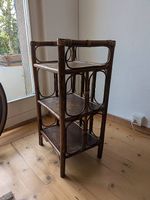 Deux petits meubles en osier