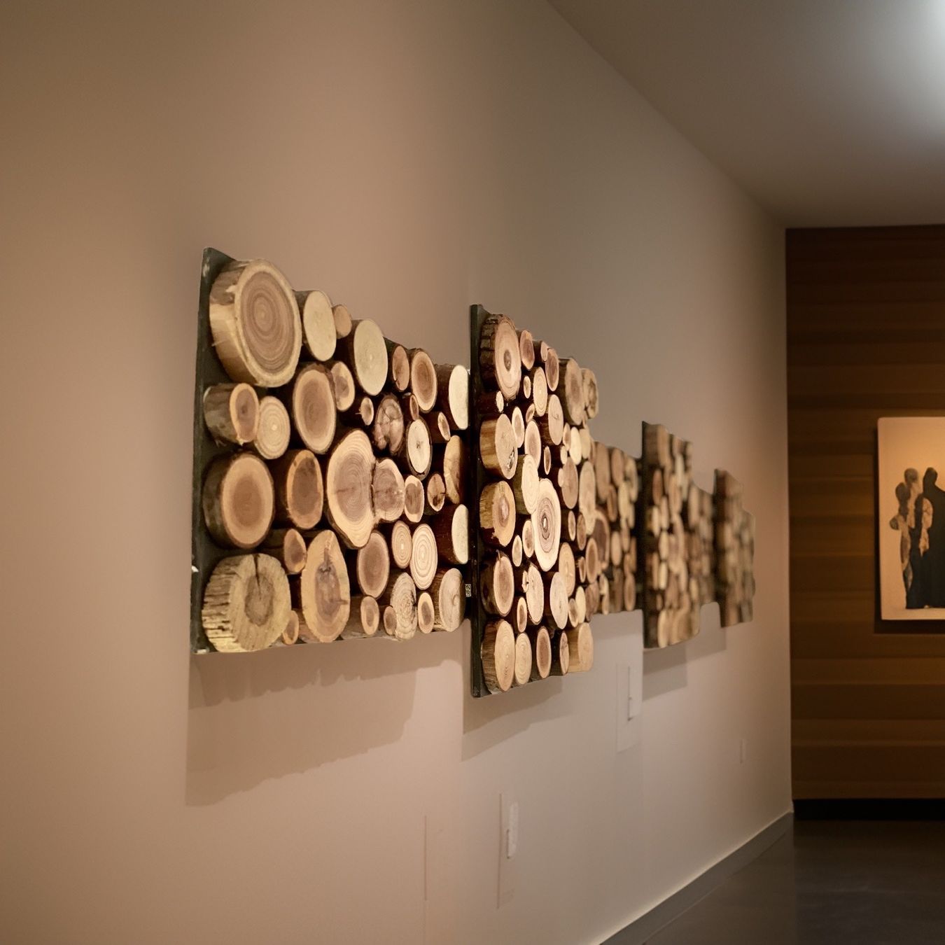 Articoli in legno: Bild aus Holzscheiben – Usato da Brunnen venduto da Holz-style