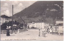 FLEURIER, la grande rue et le pont