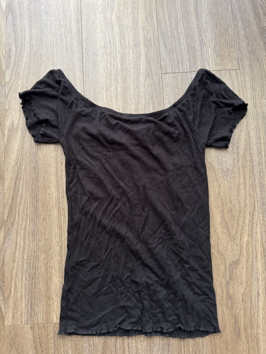 T-Shirts: BLACK SHIRT🖤 – Gebraucht aus Dietikon von athiinax 2