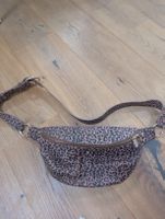 Banane léopard en cuir, Maradji