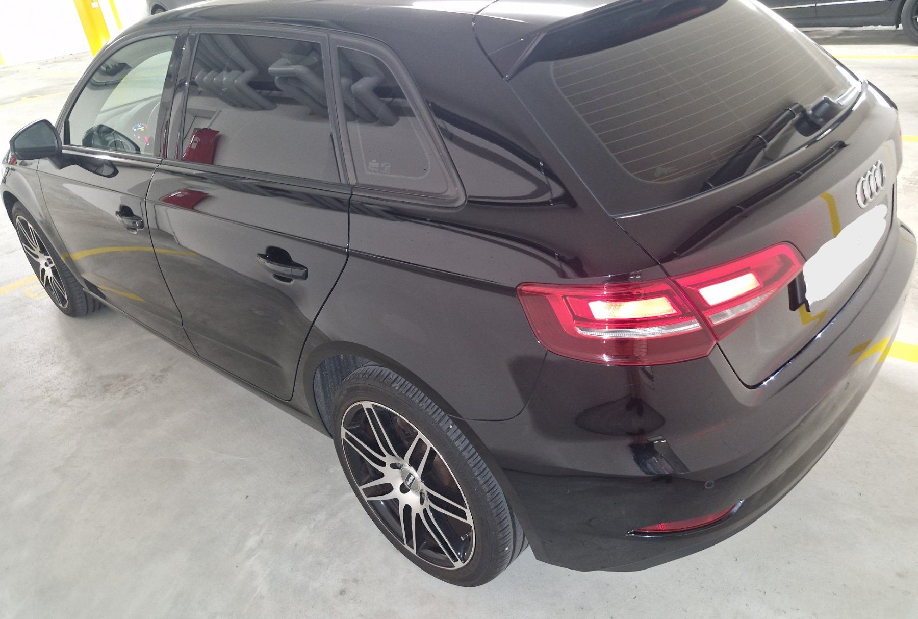 Audi Automobili: Personenwagen Audi A3 – Usato da Niederhasli venduto da Audigirl89 1