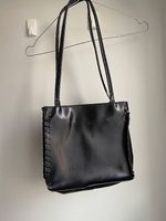 Schwarze Tasche