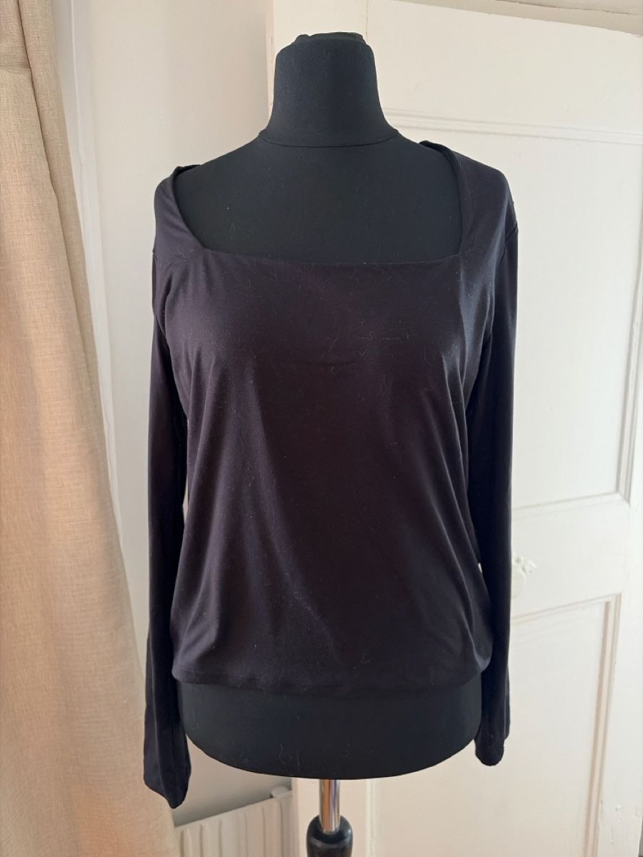 H&M T-shirt: Langarmshirt H&M – Usato da Horgen venduto da Aimee86