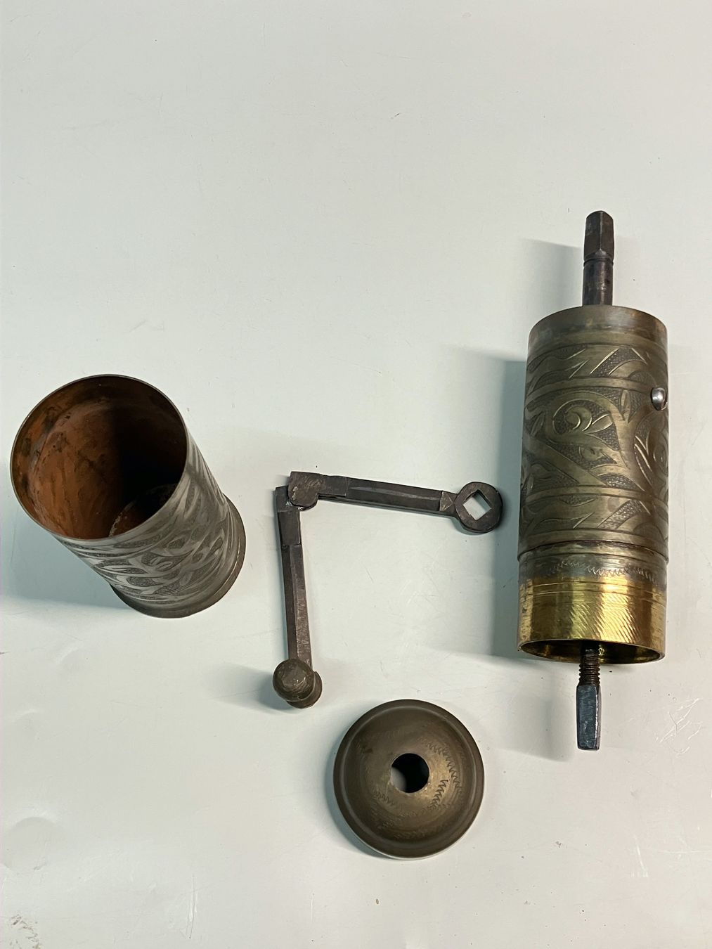 Elettrodomestici da cucina: Alte Gewürzmühle aus Messing – Usato da Horw venduto da luzernicus 1