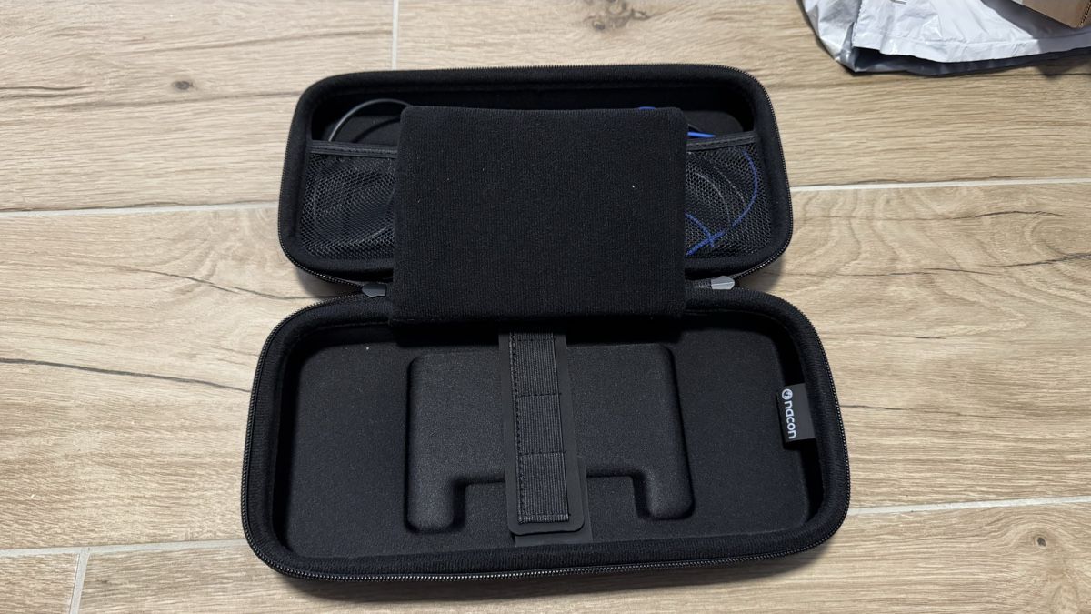 Nintendo Console: Nintendo Switch 2 inkl. Spiele + Tasche, Top! – Usato da Menziken venduto da amped02 2